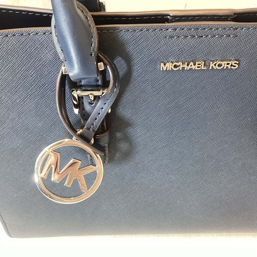 MICHAEL KORS CHARLOTTE MED SAFFIANO LEATHER SATCHEL TOTE BAG BLUE - Picture 3 of 10